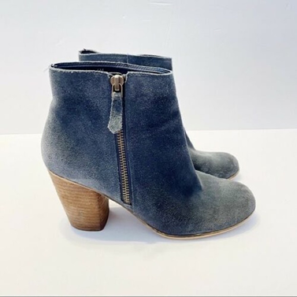 BP Trolley Suede Boots- size
